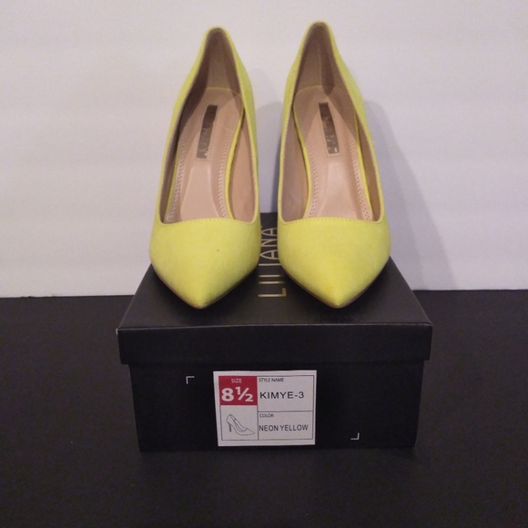 Woman's Liliana Lime Green Fabric Stiletto Pump Si - Picture 1 of 7